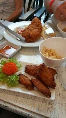 แคชอัพ คาเฟ่