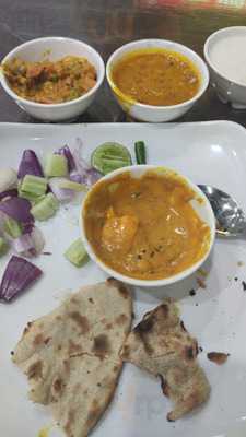 Ganesh Pavitra Bhojnalaya 100% Pure Veg Indian Restaurant