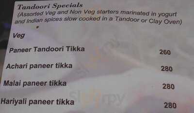 New Pind Balluchi Inn Restaurant