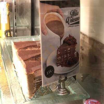 Petite Audrey Cafe & Bistro