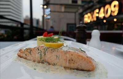Roof 409 Bar & Bistro