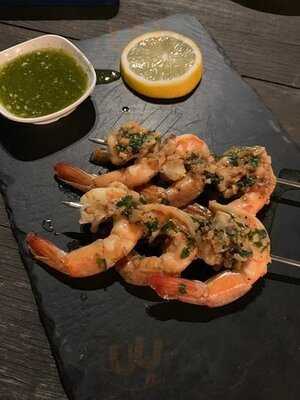 Roof 409 Bar & Bistro