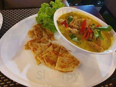 Prung Cafe & Restaurant