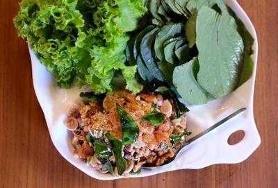 The Tree Gallery And Bistro