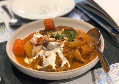 ป้อน คาเฟ่