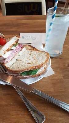 Holey Bakery Suanplu