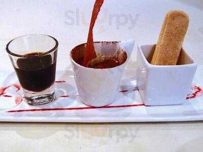 อีท มีท สวีท