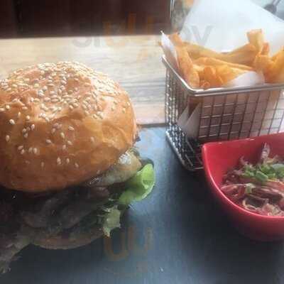 Invite Wine & Cocktail Bar