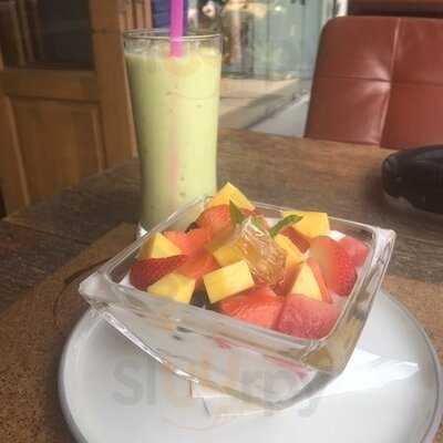 Invite Wine & Cocktail Bar