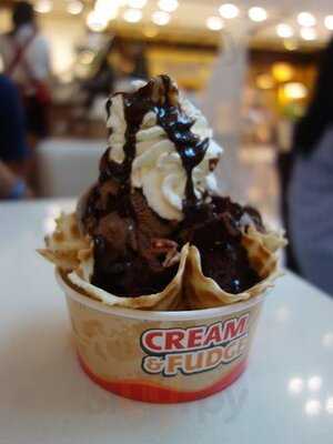 เดอะครีมแอนด์ฟัดจ์แฟคตอรี่