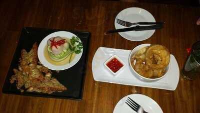 Smiths Bar And Restaurant