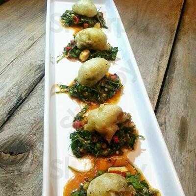 Smiths Bar And Restaurant