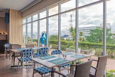 บิสโทรโฟร์