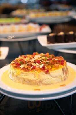 บิสโทรโฟร์