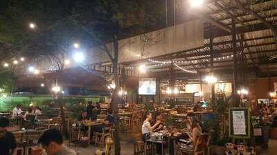 ร้านอาหาร โคขุนคุณทองโพนยางคำ