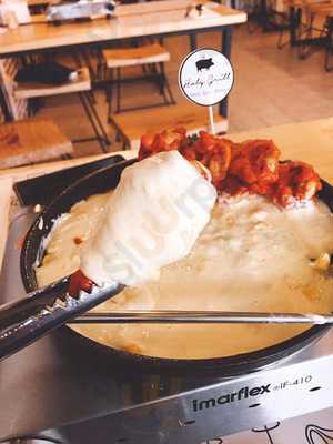 โฮลี่ กริลล์