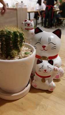 โฮลี่ กริลล์