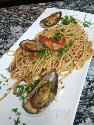 Pfm International Restaurant