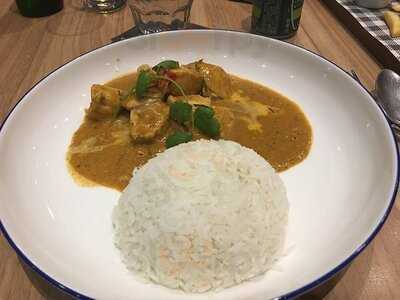 Basil Thai Kitchen Riverside