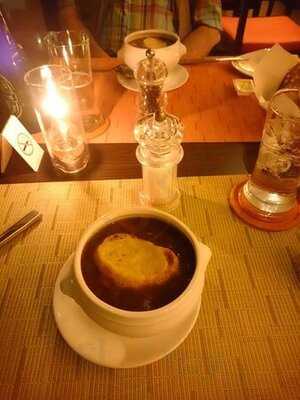 "essence" Restaurant