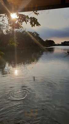 Ploen Ploen Restaurant