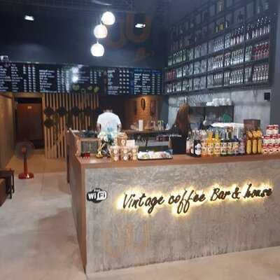 Vintage Coffee Bar & House