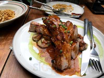 ร้านอาหาร ทรีครีปเปอร์