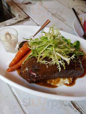 ร้านอาหาร ทรีครีปเปอร์