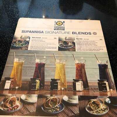 ห้องทานข้าวสุพรรณิการ์ สาทร 10