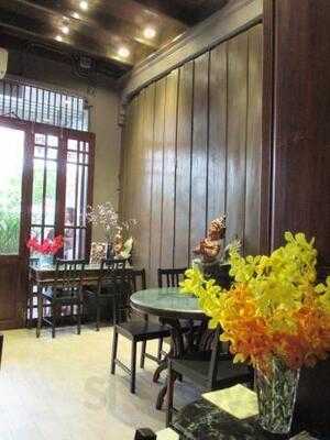 โรงนํ้าชา มิตรามิตร