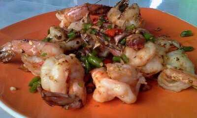 หน่องริมคลอง