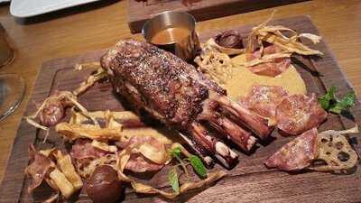 เมลโลว์เรสเตอรองท์แอนด์บาร์