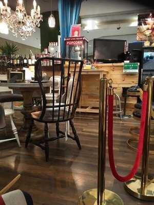 คาเมลอท คาเฟ่