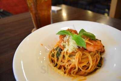 ร้านอาหาร ออนเดอะเทเบิลโตเกียวคาเฟ่