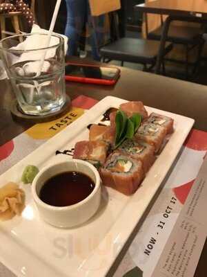 ร้านอาหาร ออนเดอะเทเบิลโตเกียวคาเฟ่