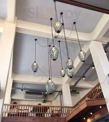 ร้านอาหารชมอรุณ