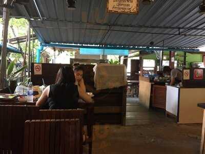 ก๋วยเตี๋ยวเรือบ้านสวน (นายหงอก 1)