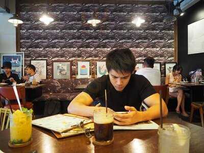 คาเฟ่ วอทอีฟ