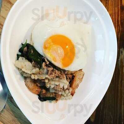 บ้านสามย่าน