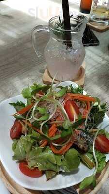 บ้านสามย่าน