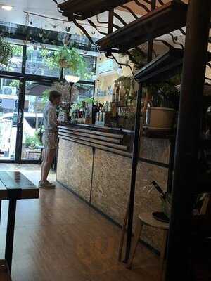 บ้านสามย่าน