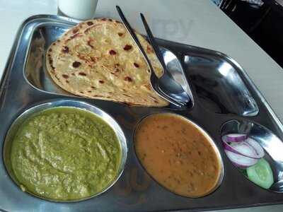 ร้านอาหารมังสวิรัติ ปันจับสวีท