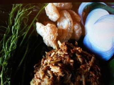 ร้านอาหาร ม่านเมือง