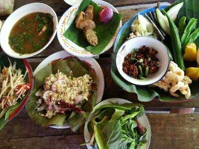 ร้านอาหาร ม่านเมือง