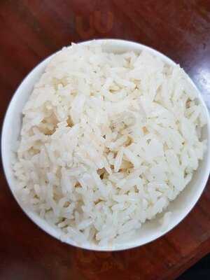 ข้าวมันไก่เจ๊ยี