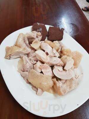 ข้าวมันไก่เจ๊ยี