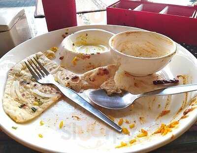 Everest Indian Restaurant