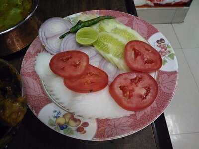 มาม่า เรสเตอร์รองท์ แอนด์ สวีท