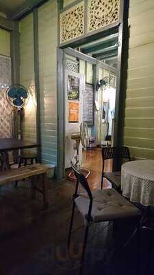 บ้านดอกแก้ว