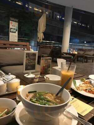 บราวน์ ชูก้าร์ บิสโทร แอนด์ คลีนฟู๊ด